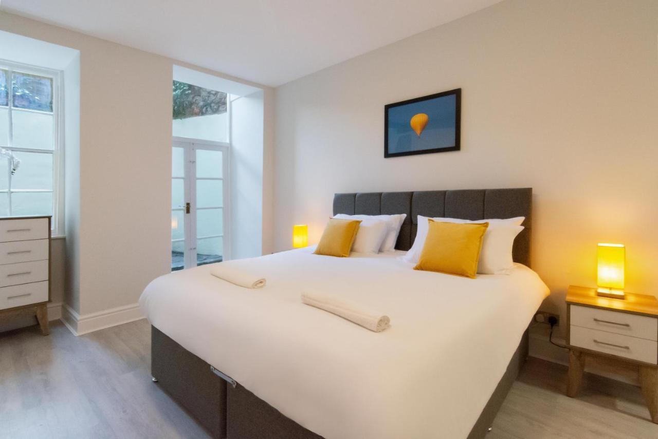 Free Parking! Very Large 2 Bedroom Clifton Flat Μπρίστολ Εξωτερικό φωτογραφία