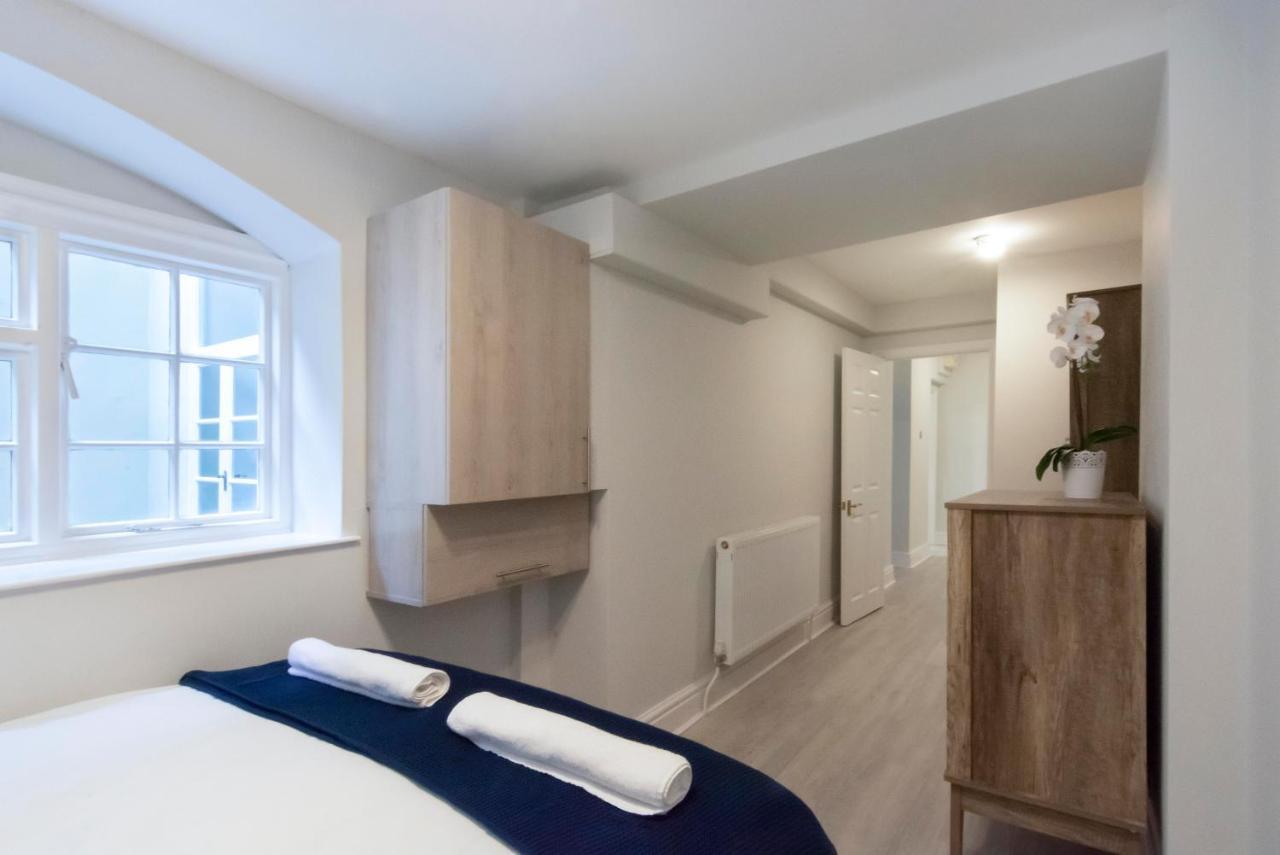 Free Parking! Very Large 2 Bedroom Clifton Flat Μπρίστολ Εξωτερικό φωτογραφία